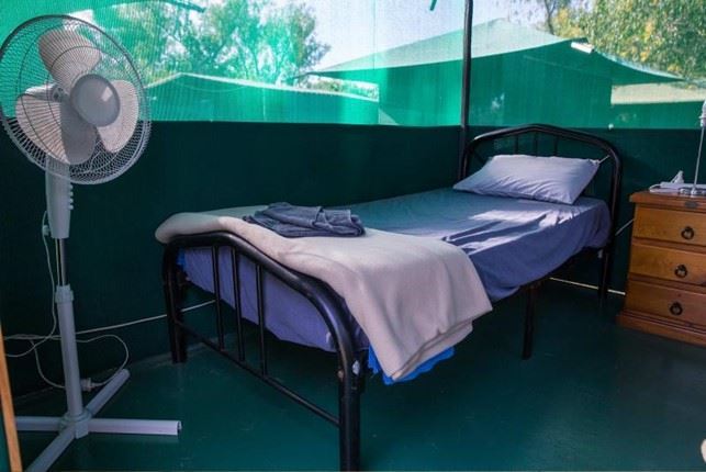 Mini Tour Red Centre 3d/2n - Permanent Tent Camps - Ayers Rock to Alice Springs